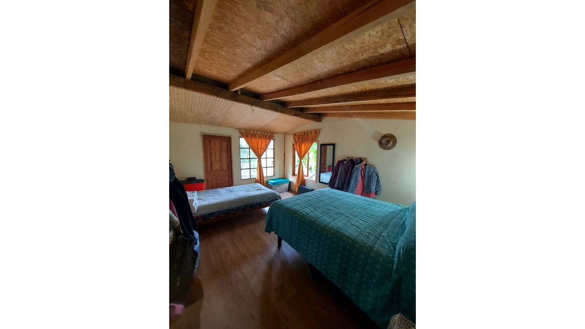 HABITACIÓN 1 (CABAÑA)